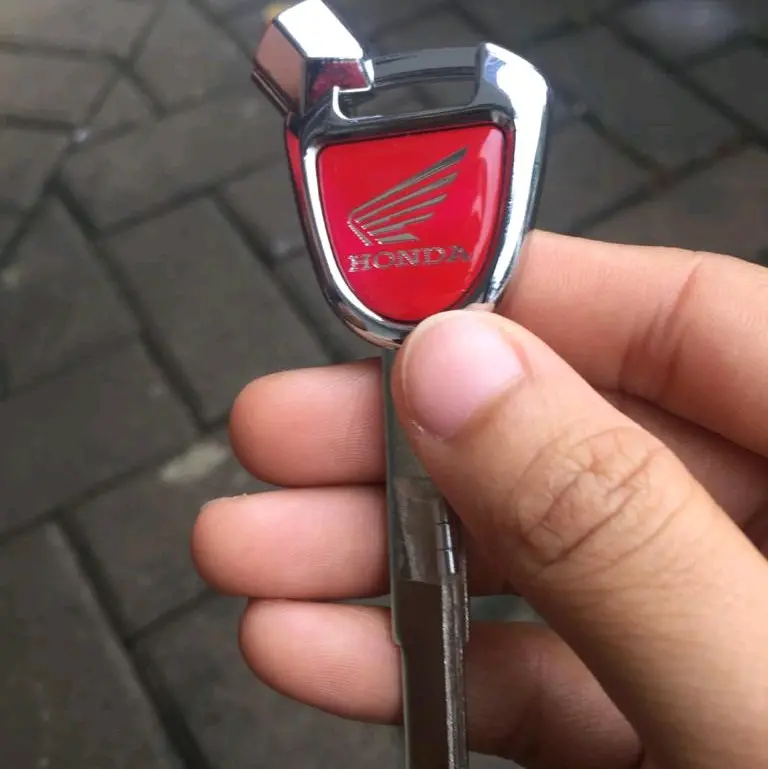 Kunci Variasi Beat Vario Scoopy Spacy Megapro cb 150r CBR 150r Sonic Supra Gtr beat pop street karbu new Vario 125 150 free Magnet Motorcycle Penutup 5