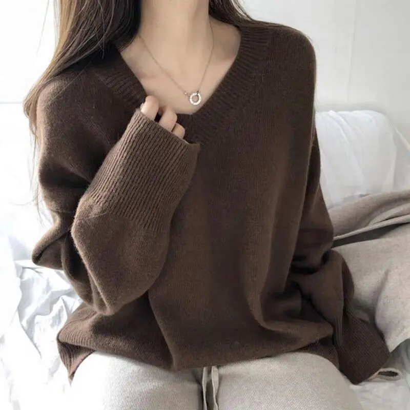 Áo Len Cổ Chữ V Cơ Bản, Phong Cách Ins, Dáng Rộng Vừa Vặn, Dễ Phối Đồ, Thích Hợp Cho Mùa Thu Và Mùa Đông, Hàng Mới Về, Thoải Mái Cho Nữ, Áo Chui Đầu, Có Thể Mặc Ngoài Trời Women
