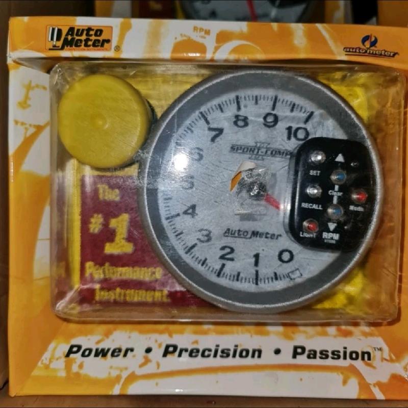 Tachometer autometer 0
