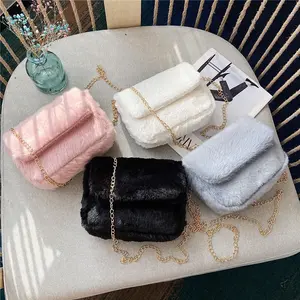 Tas Selempang Wanita Bulu Halus Korea Slingbag Perempuan Kombinasi Rantai Elegant Pink