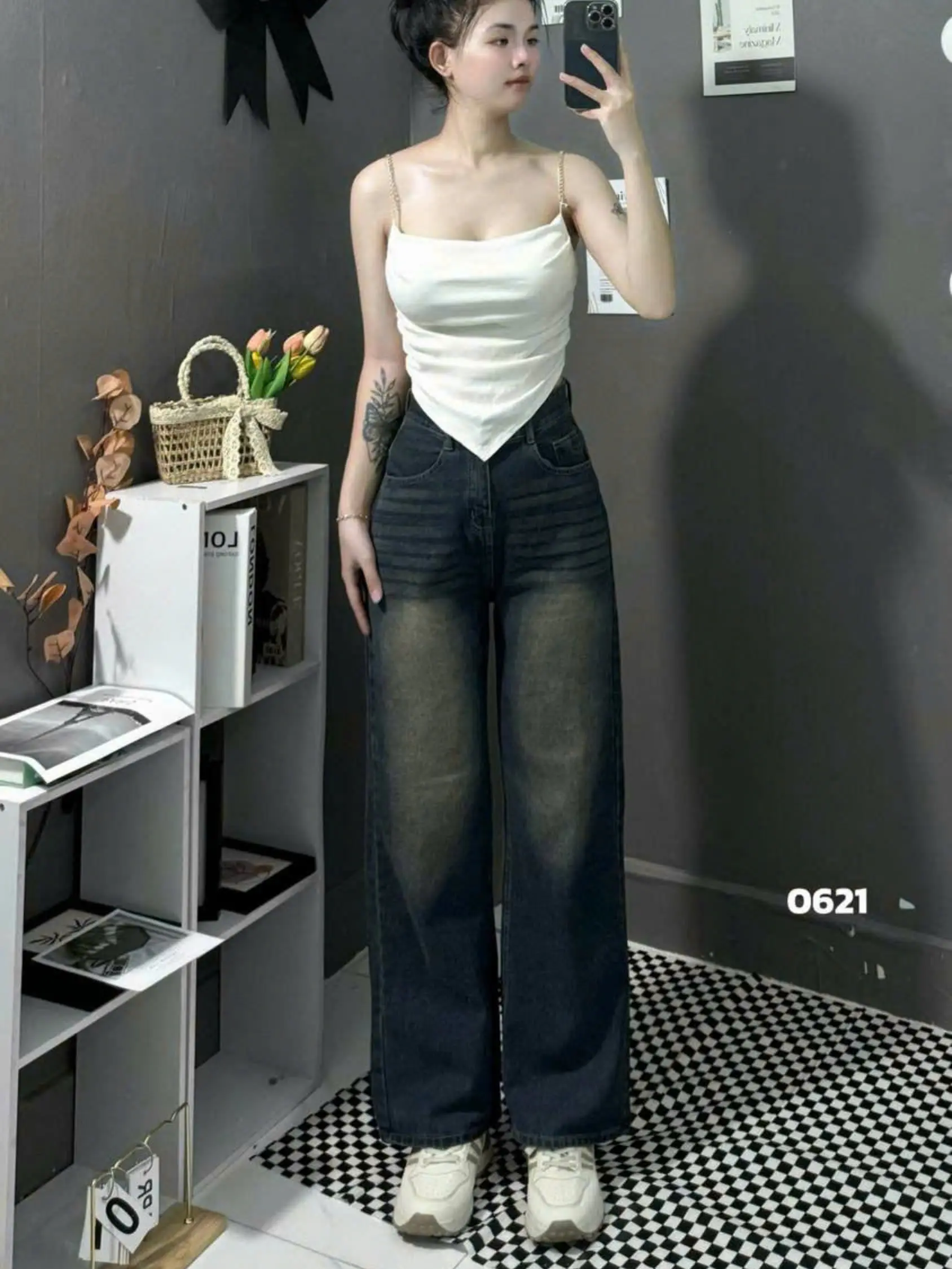 Quần jeans nữ dáng xuông 0620 không rách cạp cao hách dáng chất bò mềm không bai rão - Pants, Women