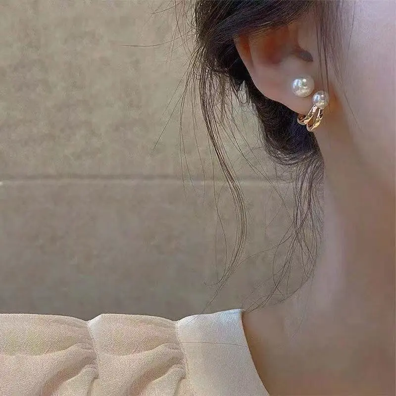Anting Tindik Anting Simple Elegant Aksesoris Wanita AT300 1