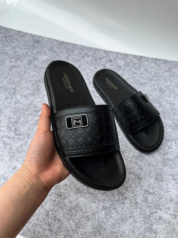   MUA DÉP KÈM THEO LỌ KEO  Dép quai ngang QUAI DA DẤU IN chất liệu DA cao su cao cấp chống nước,chống trơn trượt bản đế CỨNG cao su đúc 3 phân kiểu dáng xu hướng bắt trend dành cho boy girl phố_dép quai ngang nam nữ đẹp Slipper DéP 