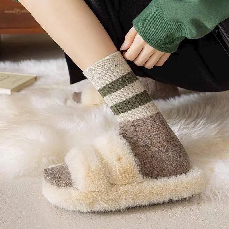 Bộ 10 đôi Tất nữ cổ cao thời trang thu đông hoạ tiết kẻ sọc nhiều màu Women 4