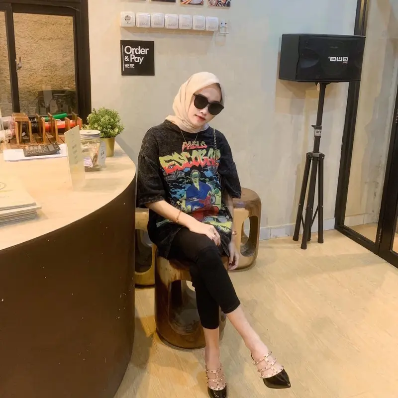 OVERSIZE VIRAL PARODY PABLO cewek cowok bisa pakai Katun Katun Katun Katun Katun Combed Wanita 5