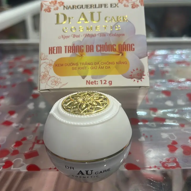 Kem dưỡng trắng da chống nắng SPF 45 1
