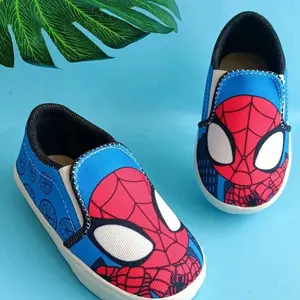 Sepatu Slipon anak karakter kartun bahan nyaman di pakai