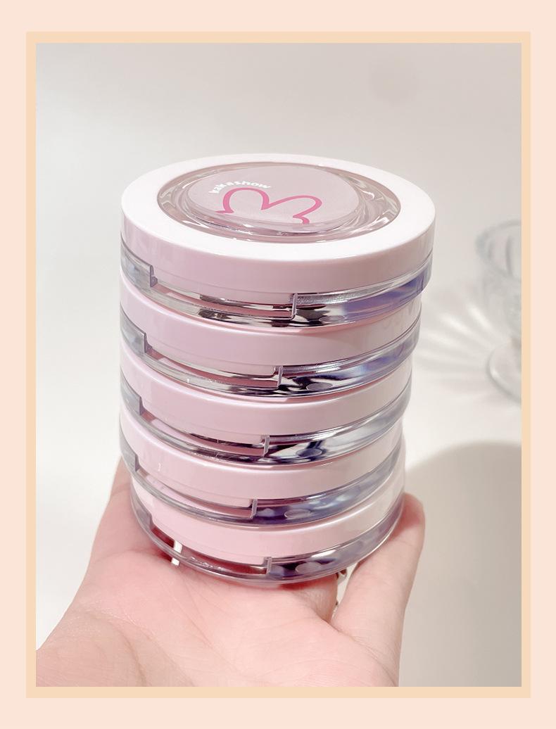 Product Introduction of Kakashow rabbit soft focus finishing powder four-color natural soft focus clear and flawless oil control finishing powder Makeup Cosmetic 12