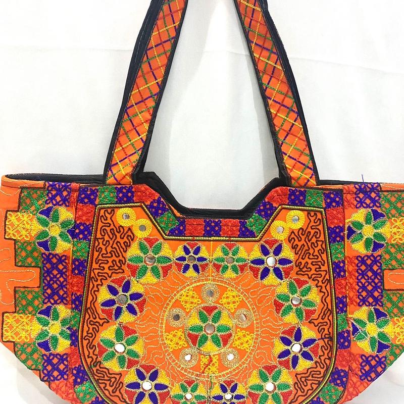 Totebag Pakistan ukuran Besar 52x29cm hanya 85.900 Wanita 1