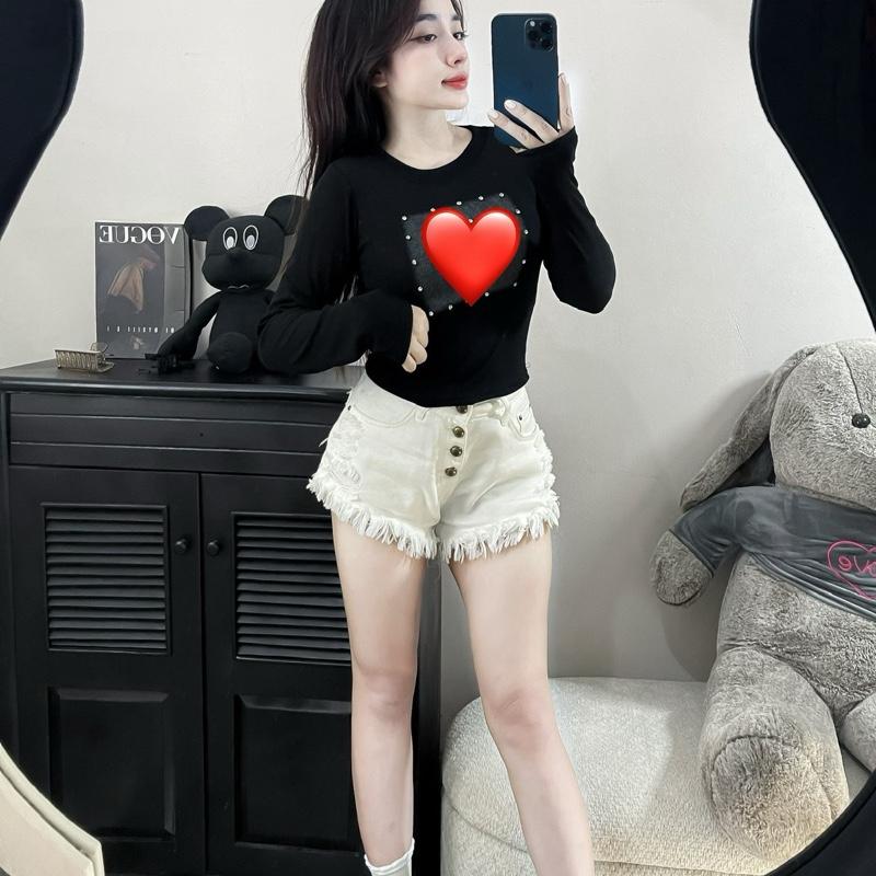 áo đính đá trời thu diện e này đúng bài luôn 1
