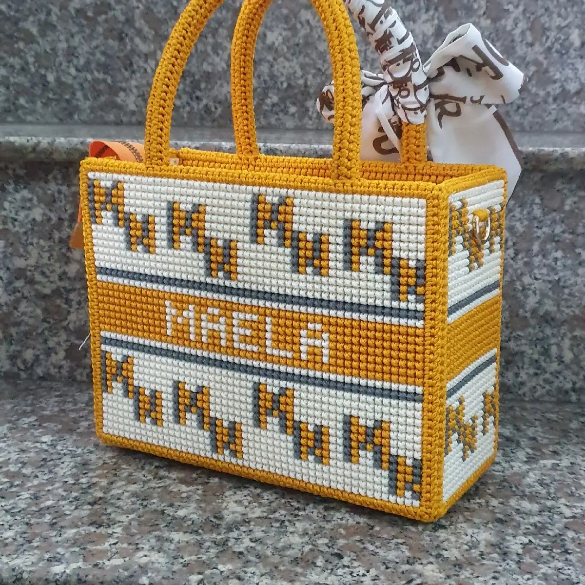 túi thêu handmade  tên khách size 25 màu vàng bò( sét về làm)