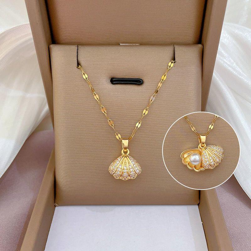 Product Introduction of Fashion Pearl Shell Necklace for Women Titanium Steel Non-Fading Gold Shell Pendant Simple Elegant Clavicle Chain trinkets butterfly  design  pendant  habib limbal  ring sardonyx chain  heart  necklace pendant  butterfly tyla  water  necklace starry  jewe 0