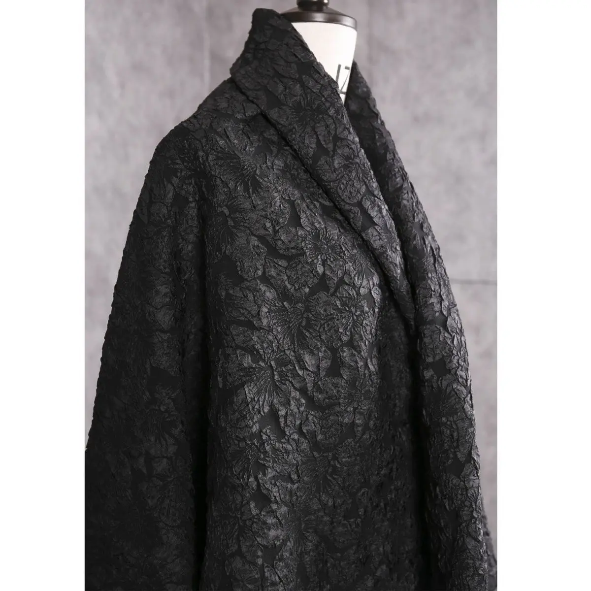 Lily Spring and Autumn Thickening Three-Dimensional Heavy Industry New Pleated Jacquard Fabric Coat Creative Clothing Designer Fabric