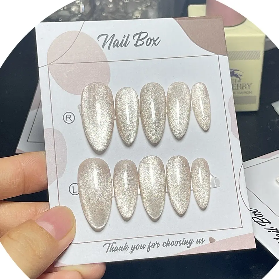 Nail box T02-49 hồng thạch mắt mèo kim cương