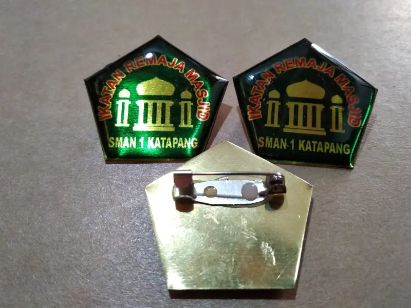PIN RESIN AKRILIK CUSTOM / PIN BROS / PIN SEKOLAH / PIN KAMPUS / PIN LOGO Clips 1