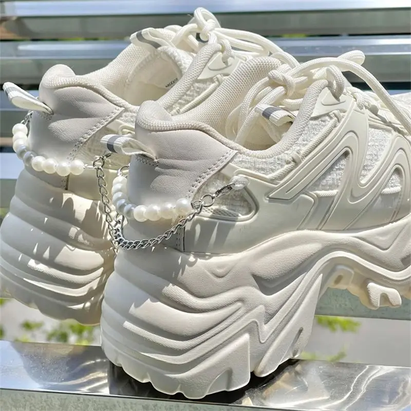 Dad Shoes Đế Bằng, Phong Cách Phổ Biến Năm 2025, Dành Cho Nữ, Phong Cách Mùa Lò Xo, Giày Thể Thao Lãng Mạn, Giúp Chân Trông Nhỏ Hơn, Kiểu Dáng Thấp Cổ
