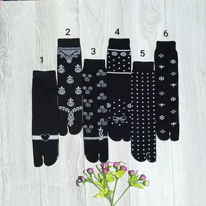 kaos kaki muslim jempol motif nylon hitam Dewasa Panjang Wanita