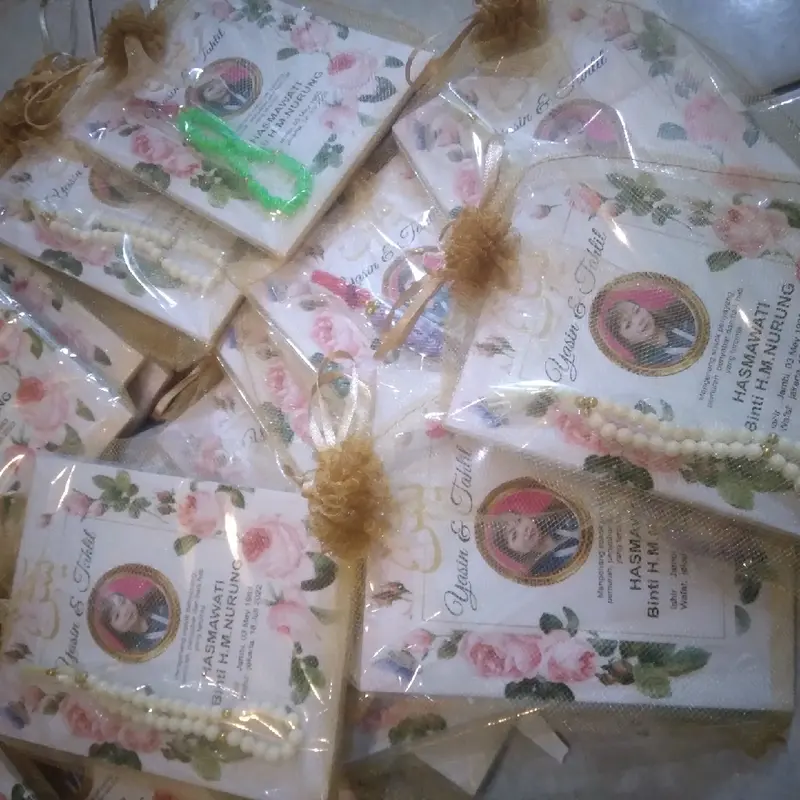 Buku yasin tahlil (packing tile)dilengkapi terjemahan hal96 Edisi Khusus 1