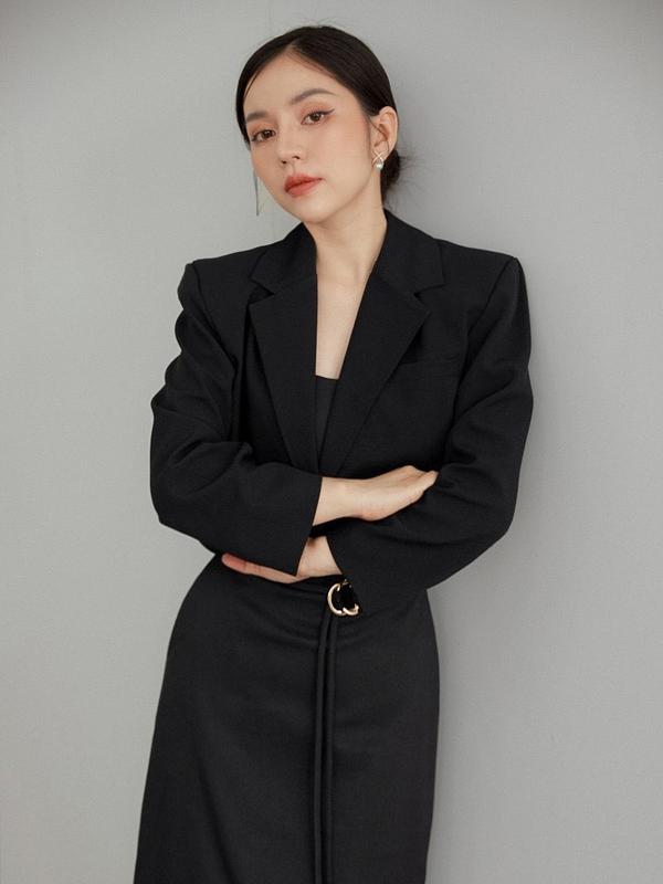 Áo khoác blazer nữ croptop dáng ngắn dài tay 2 lớp có đệm vai - Áo vest lửng phong cách Hàn Quốc Jacket Kem