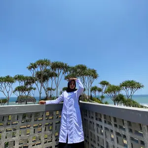 Atasan tunik putih terkeceh mode terbaru