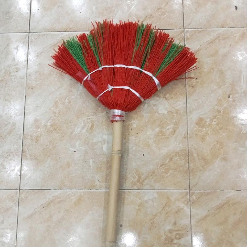 chổi chiếu quét sân, quét lá, quét nhà tiện ích trong gia đình 0