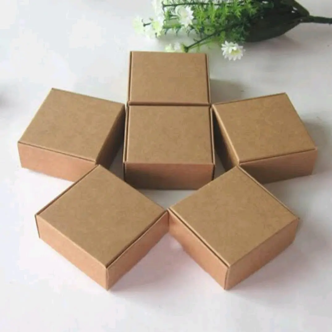BOX PACKING // BUBLE WRAP // TUBE POSTER
