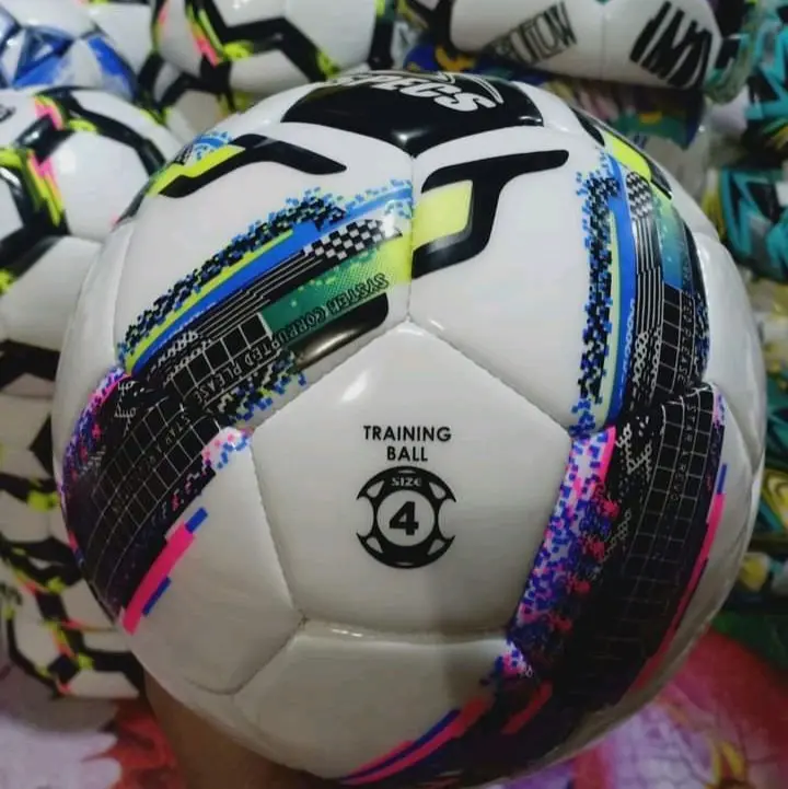BOLA SEPAK ZISE 4