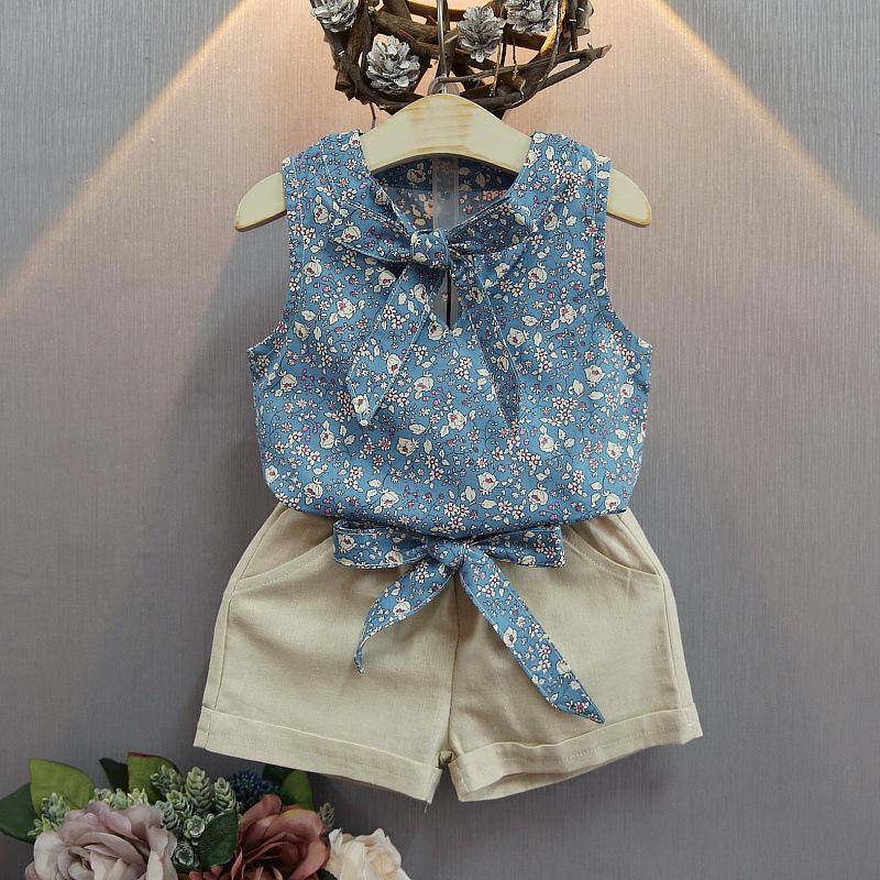 Product Introduction of Summer Children Sleeveless Bow Vest+shorts Floral Two-piece Suit 4