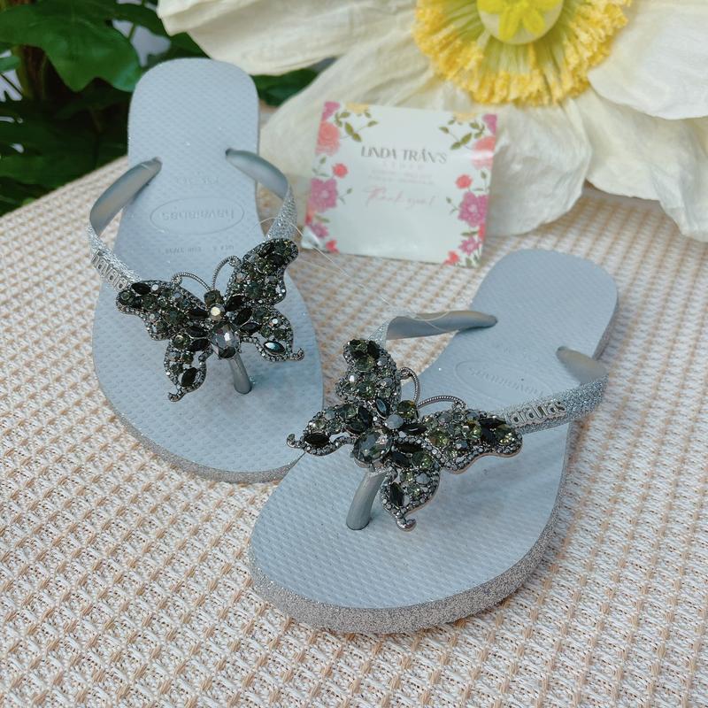DÉP HAVAIANAS KIM TUYẾN CHARM B.TRÀ TÍM ĐEN - Linda Trần's Store