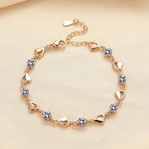 สร้อยข้อมือหัวใจแห่งมหาสมุทร v.1 สร้อยข้อมือแฟชั่น ดีไซน์รูปหัวใจ สีฟ้า สไตล์มินิมอล ปรับความยาวได้ น้ำหนักเบา เหมาะสำหรับทุกโอกาส