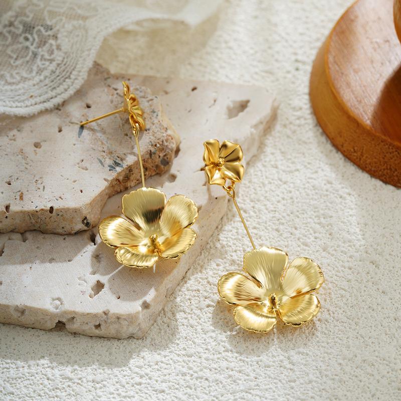 Product Introduction of Women 18K Gold Plated Pendant Earrings Flower Petal Earrings 6