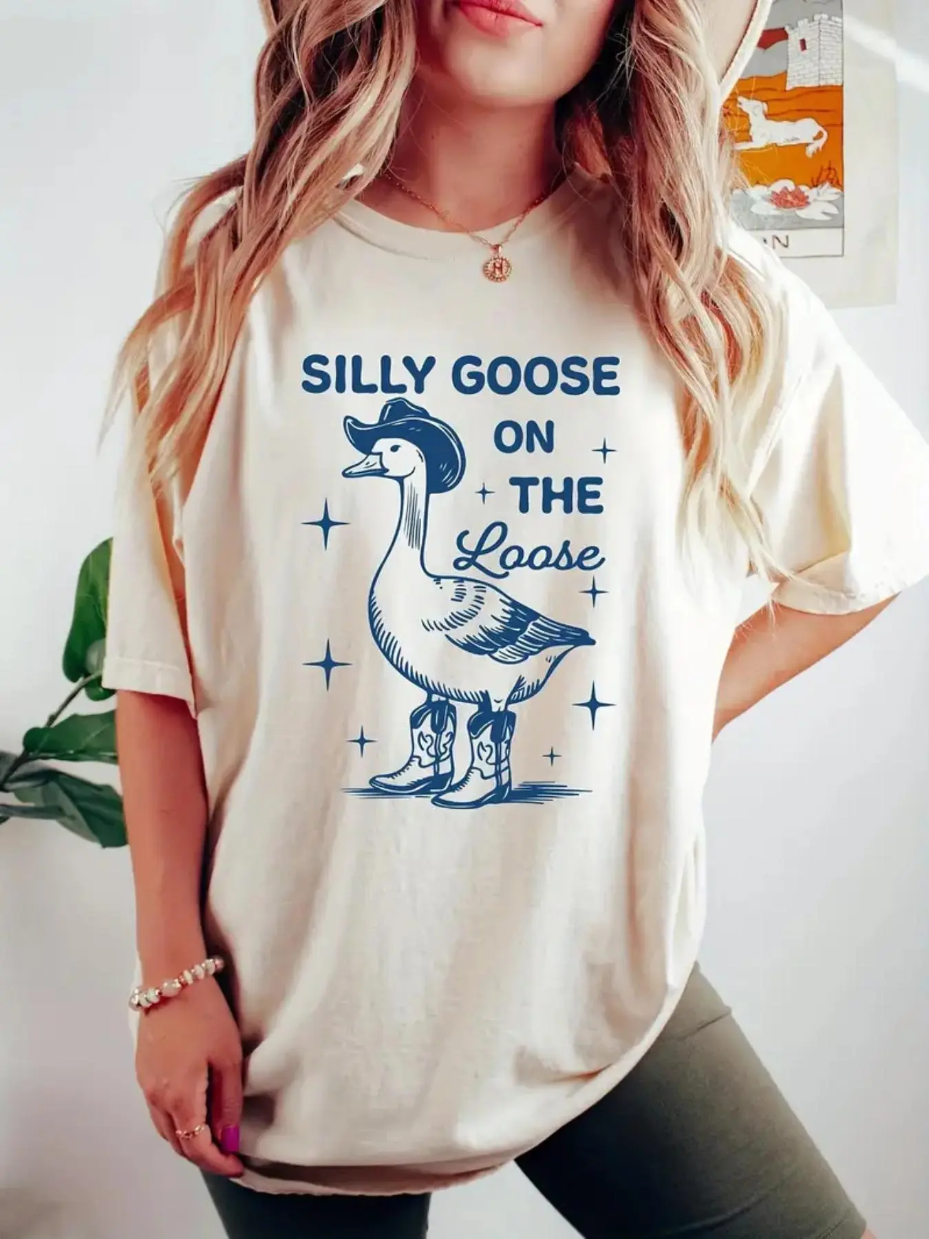 【Plus Size】 Cartoon Goose & Letter Print Drop Shoulder Tee, Casual Cute Graphic Print Half Sleeve Round Neck T-shirt for Daily Wear, Women Plus Clothing for All Seasons
