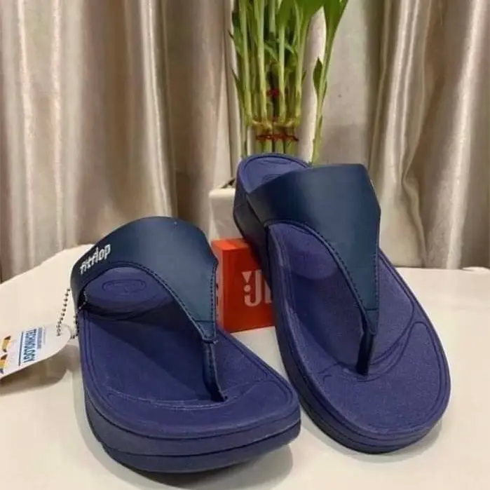 รองเท้า fitflop ผู้หญิง รองเท้าแตะแบบหูหนีบผู้หญิง Fitflop รองเท้าพื้นหนา รองเท้าแตะ Fitflop ผู้หญิง แท้ flitflop