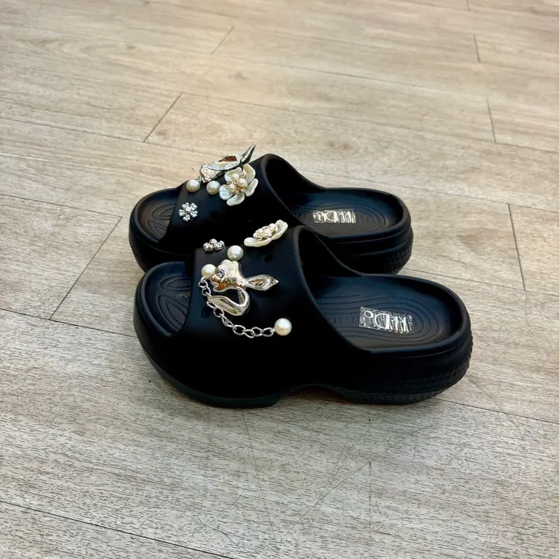 Dép nữ đế cao 6,5cm gắn charm siêu xinh xắn mã 205 - Chất liệu tốt tự nhiên - GiàY, Shoes DéP Nhung Len 8