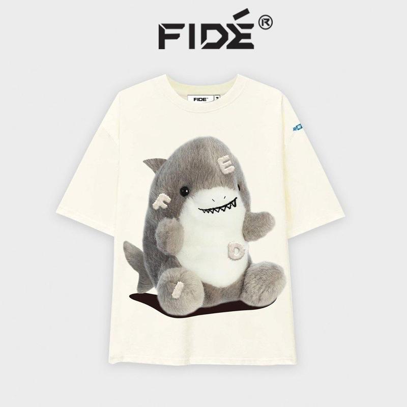 Áo thun FIDE cá mập unisex form rộng cổ tròn BABY SHARK 02 Cotton Nam Menswear Kem