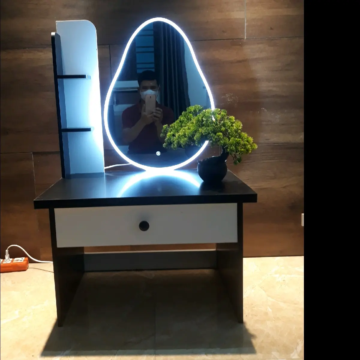 Bàn trang điểm ngồi bệt có ray