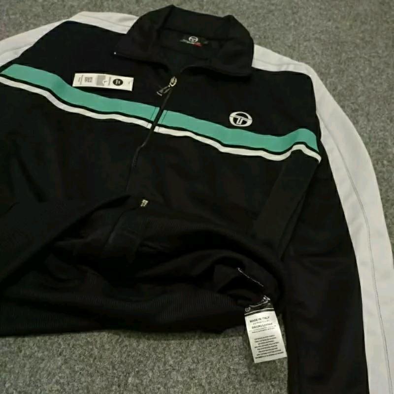 jaket tectop permium full tag & label Slim-fitting Katun Hitam Hitam 2