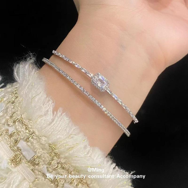 Product Introduction of Twin Effect Internet Celebrity Double-Layer Zircon Cube Sugar Exquisite Flash Light Luxury Bracelet Female Special-Interest Design Opening Bracelet Tide 6