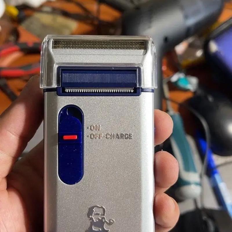 Mũ bảo hiểm vào máy cạo râu 4