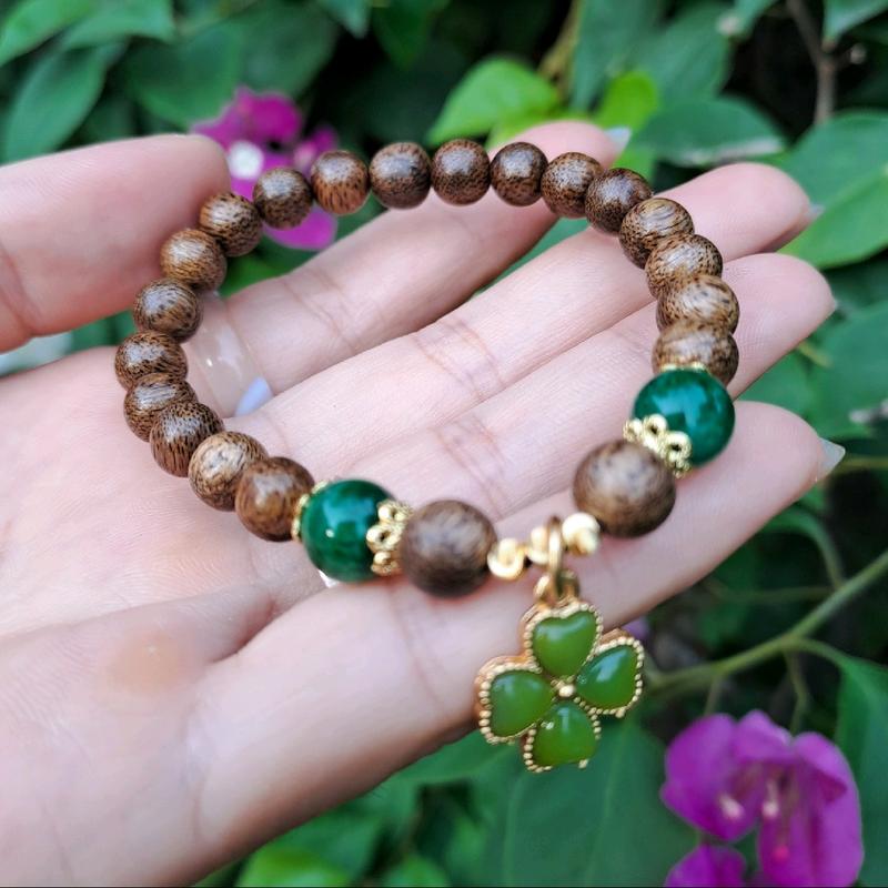 Trầm hương 6 ly mix charm Cỏ 4 lá theo Mệnh 2