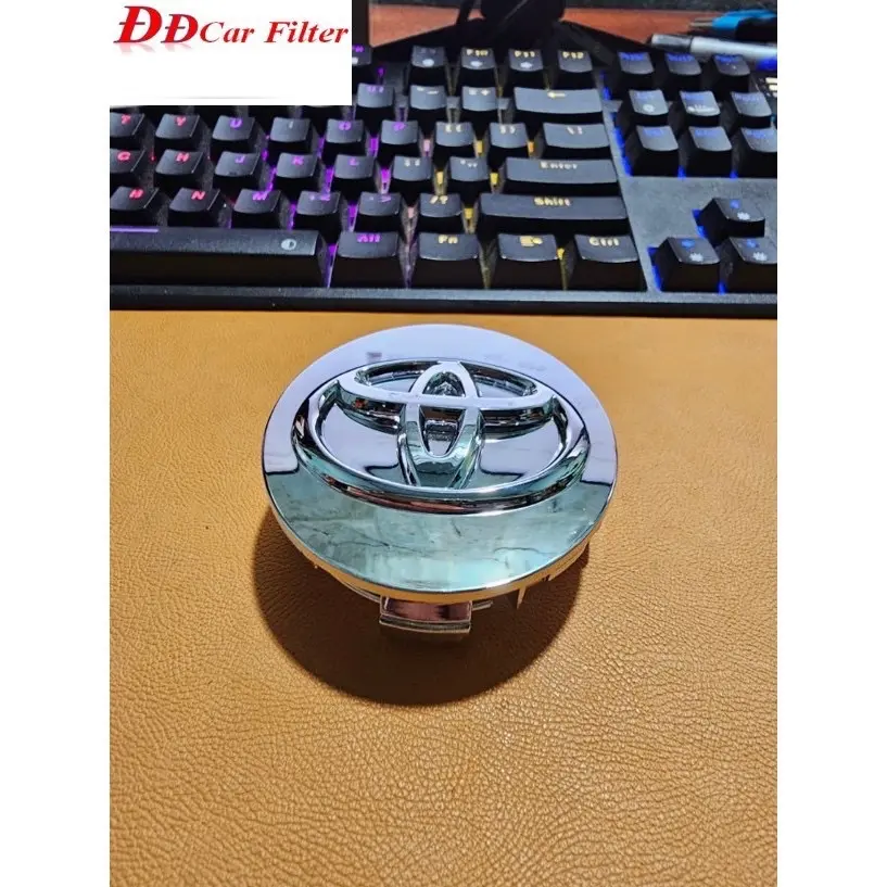 Logo chụp mâm, ốp lazang bánh xe Toyota Innova loại màu xi (Crom) cao cấp - Đường kính ngoài: 62mm (Giá 1 cái)