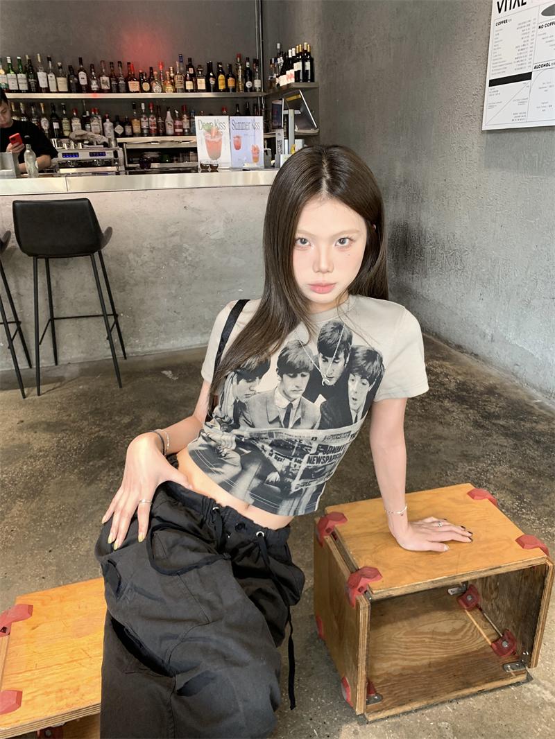 Product Introduction of Round Neck Short Sleeve T-Shirt Summer New Slim Fit Flattering Versatile Short Top Casual Women's Fashion Versatile Personality Hot Girl Korean Style Clothing 14