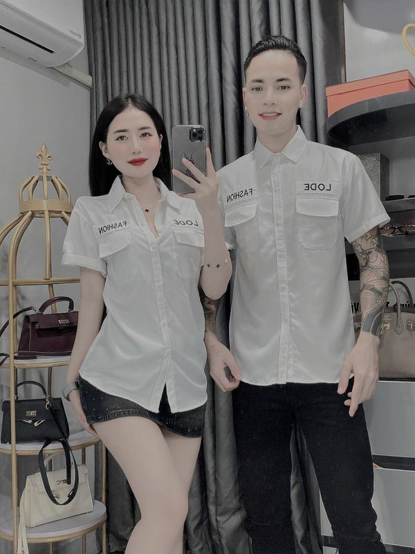 Áo sơ mi nam nữ/couple tay ngắn cao cấp vải lụa mềm 2 túi hộp thêu chữ nổi phong cách trẻ trung - MY LINH CLOTHINGS TOP Voi Sen Tre Hoa Sen