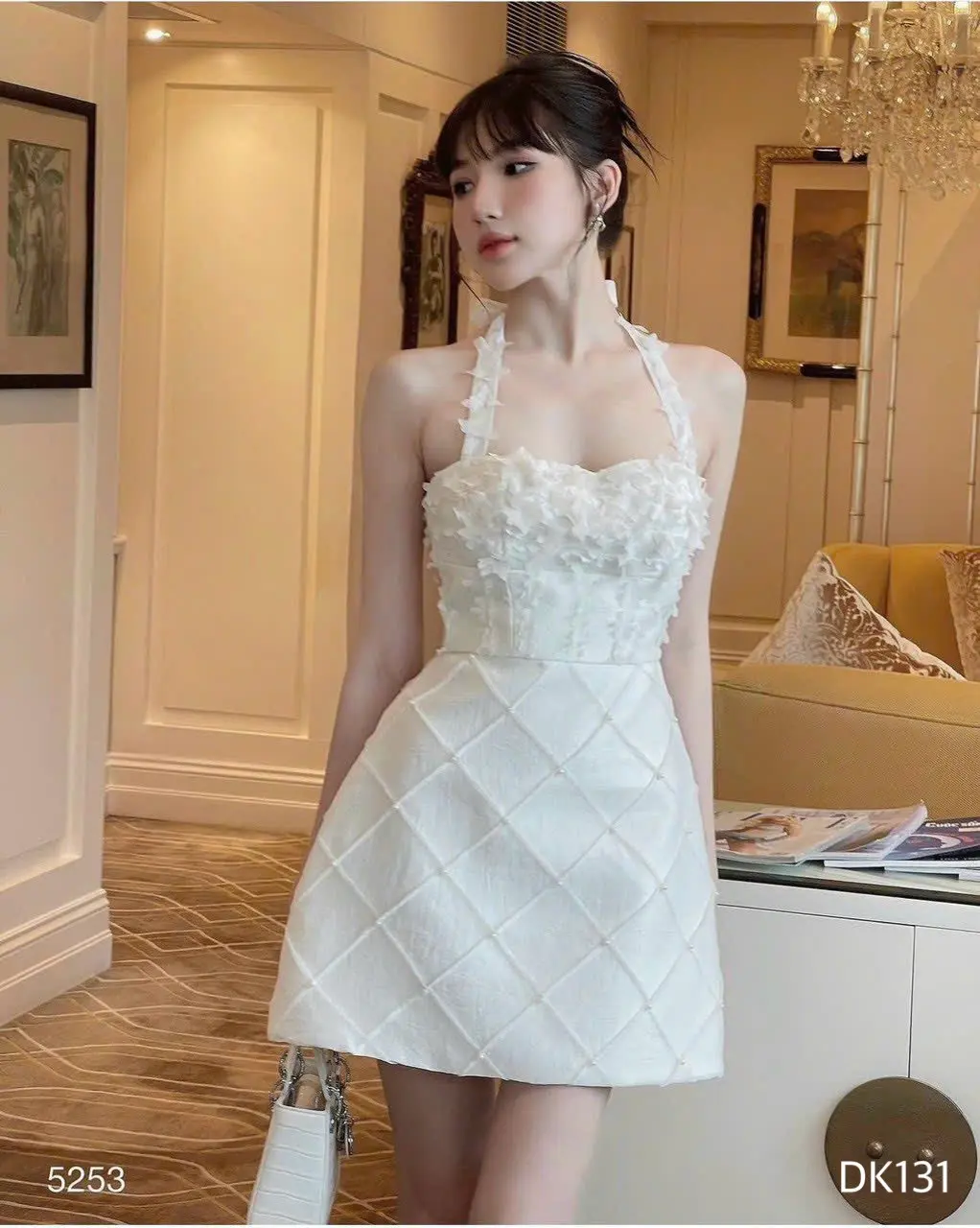 Đầm dự tiệc cổ yếm phối hoa nổi cao cấp Sakura Dress Nữ Váy Voan Trắng Women
