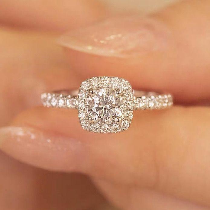 Product Introduction of Fashion Square Moissanite Diamond Ring Female 50 Points 1 Karat Light Luxury Couple Luxury Wedding Ring Square Proposal Wedding Ring 1