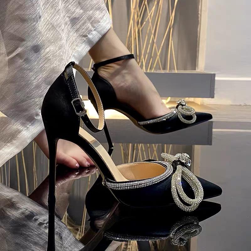 Giày sandal 9cm bít mũi da lụa đính nơ xoàn đá phale quai trong suốt lấp lánh đi tiệc cô dâu ngày cưới đẹp mã 040 sam