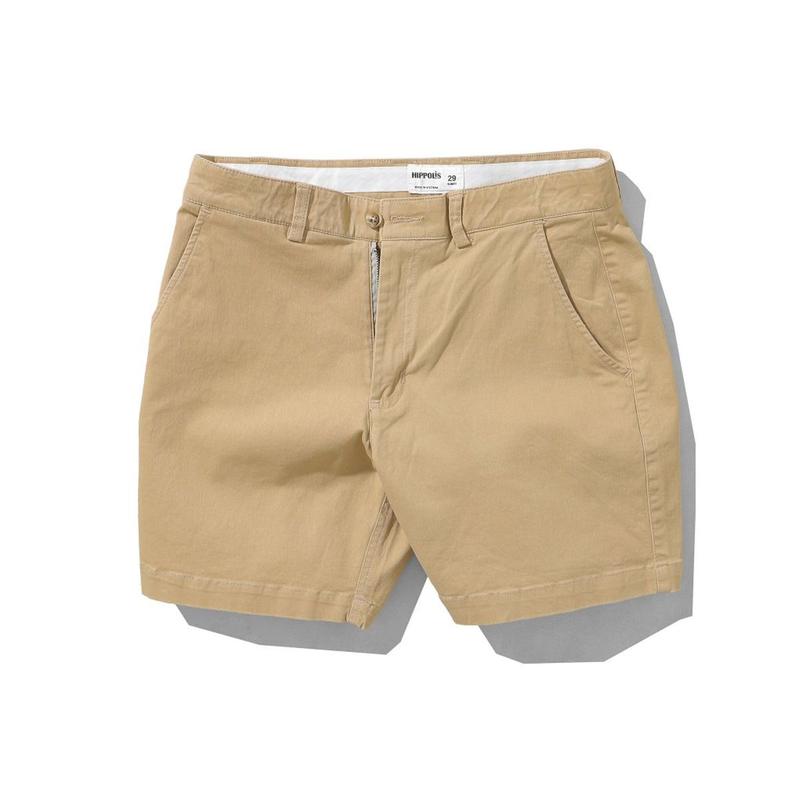 Product Introduction of Quần Short kaki nam phom ngắn màu nâu cơ bản, chất kaki thun co giãn nhẹ, mềm mịn 30