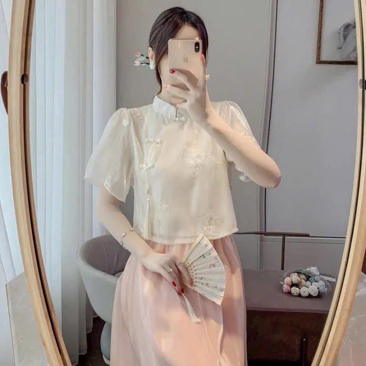 Set áo cổ tàu cài nút và chân váy xòe kèm phụ kiện