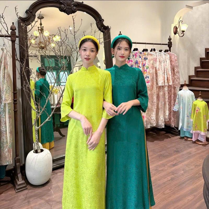 Áo dài cách tân lụa gấm dáng suông cổ cao tay lỡ - Áo dài cách tân gấm suông cổ cao xanh cốm