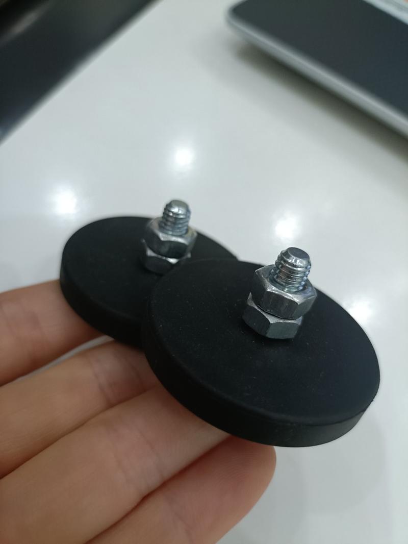 Product Introduction of Nam châm gắn chân mào taxi đế cao su siêu mạnh D43mm 7